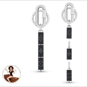 NEW*Louis Vuitton Screwdriver Monogram Key Charm